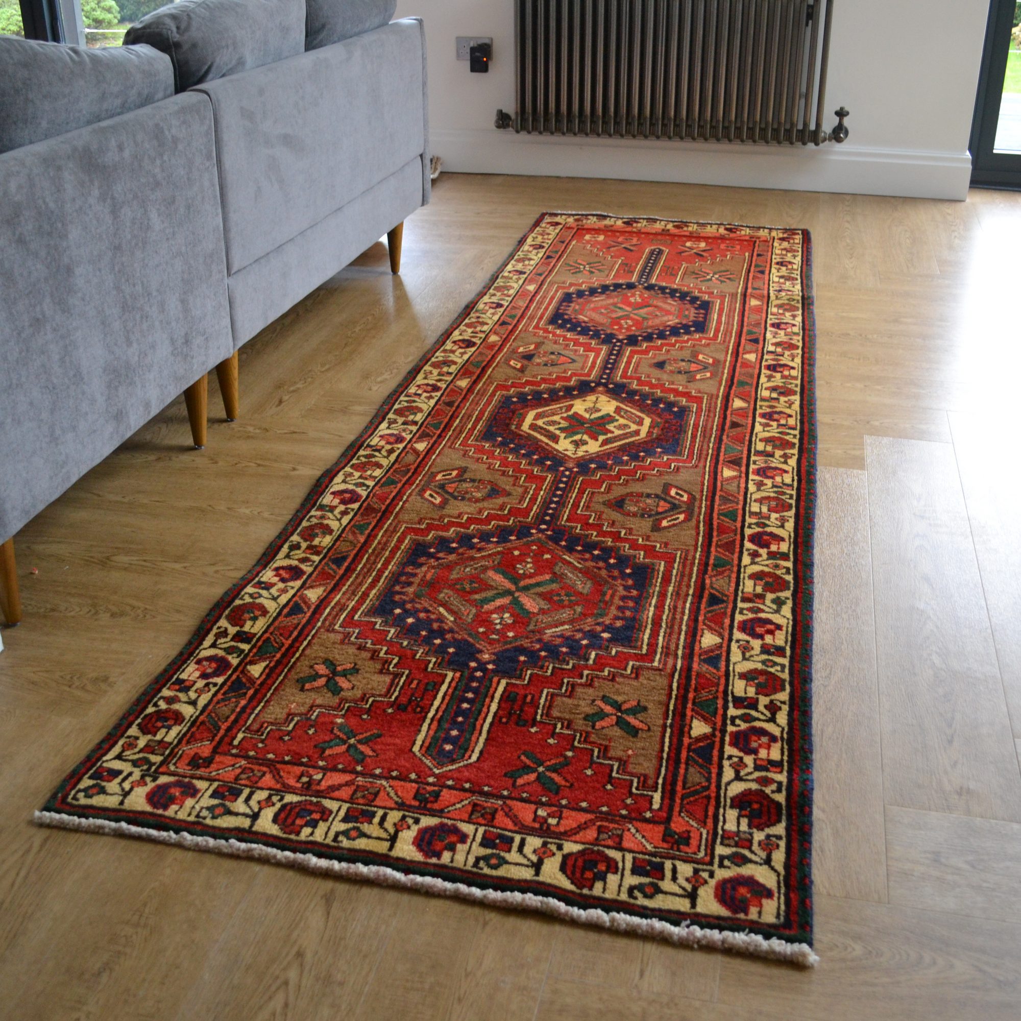 Meshkin 16508 Traditional Hand Knotted Wool Runner Rug In Red